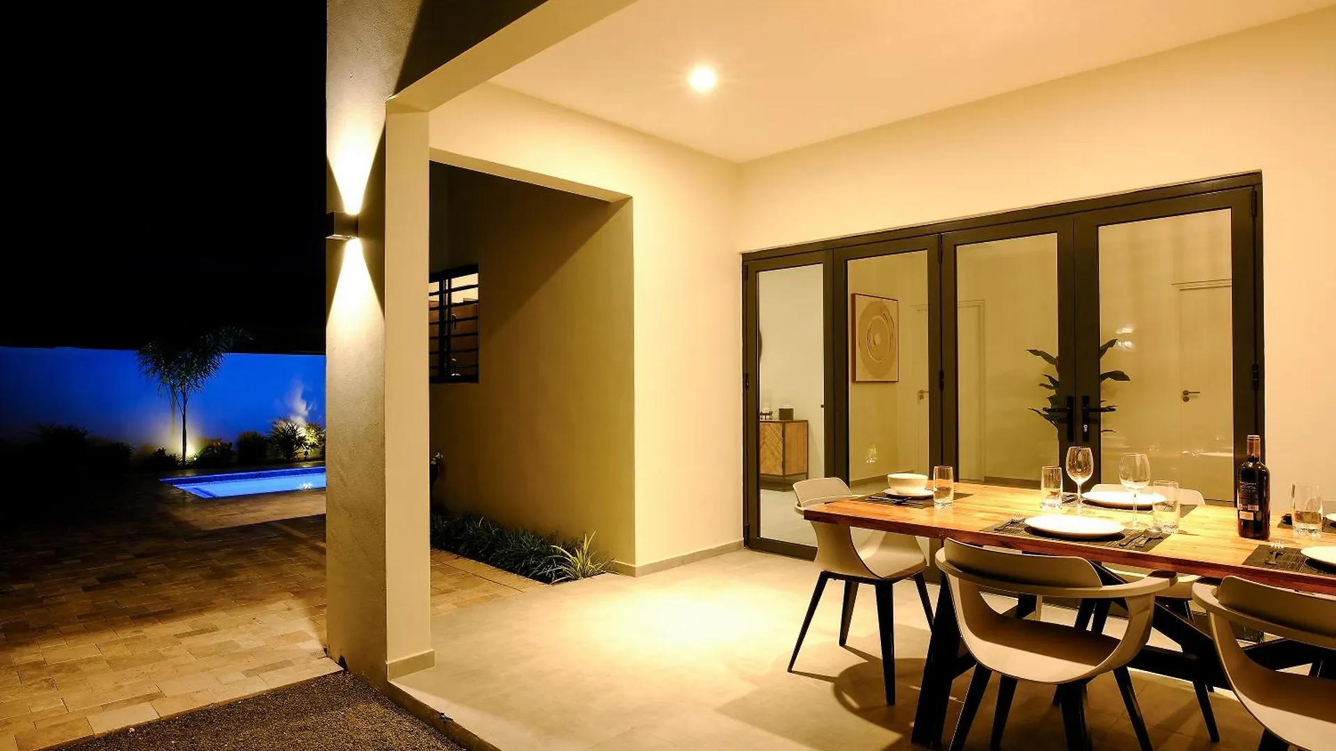 Great Location - Newly Built And Beautiful Home Willemstad Curacao